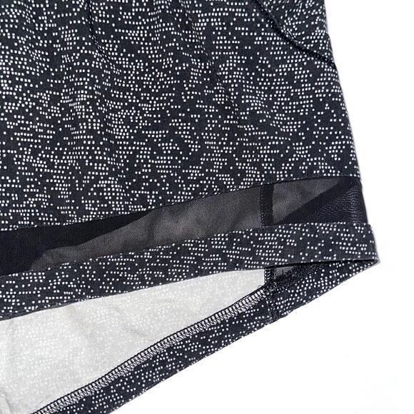 Lululemon Pace Perfect 3” Short in Soundwave White Black/Black Size 2 - Picture 6 of 16